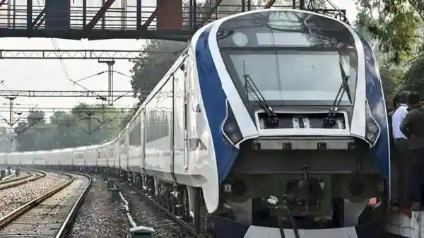 Here are the Top 10 fastest Trains in India for the speedy gateway