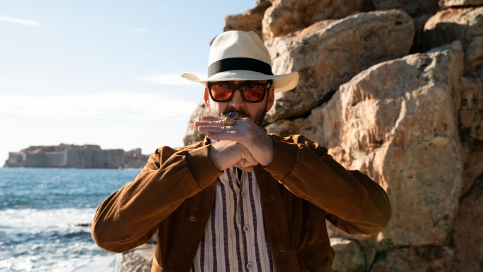 “The Unbearable Weight”: Nicolas Cage’s amazing transformation into Nick Cage is really more attractive