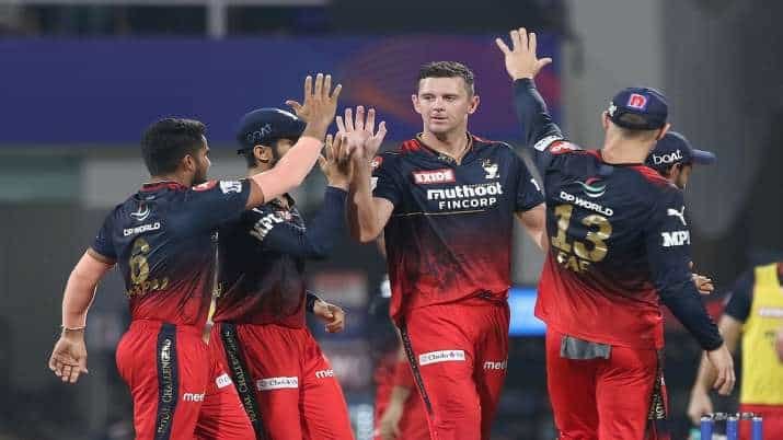 RCB pick up an easy win, by defeating LSG, by 18 runs
