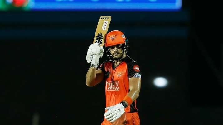 SRH secure an easy victory over Kolkata Knight Riders