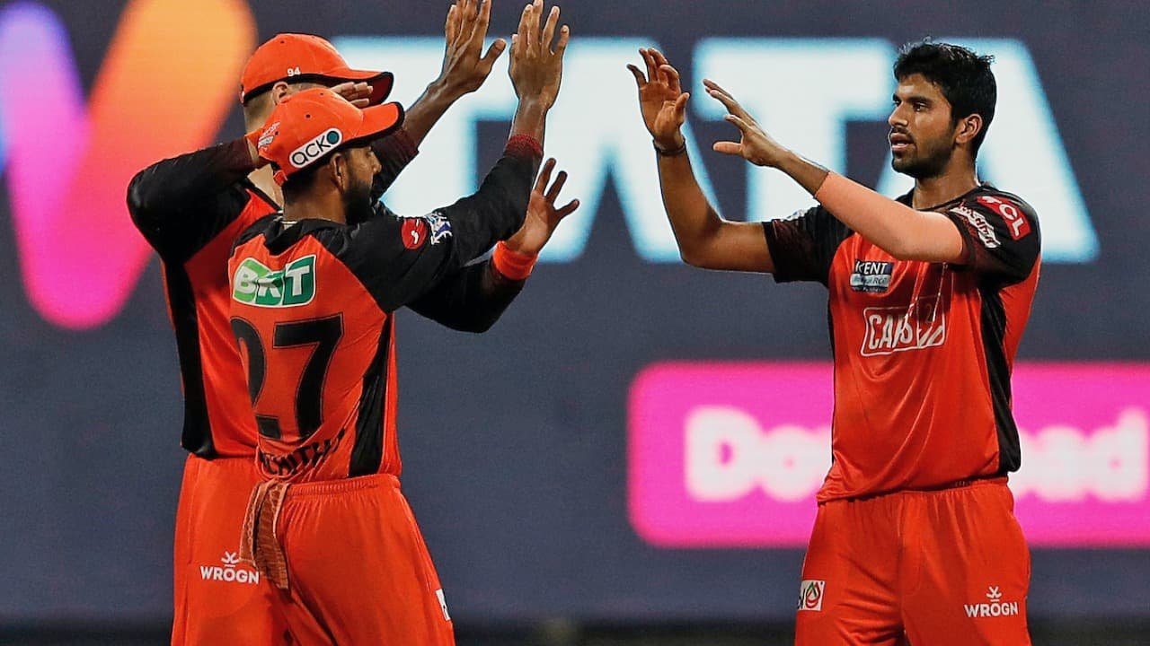 SRH registers a 3 runs victory over MI after an epic thriller
