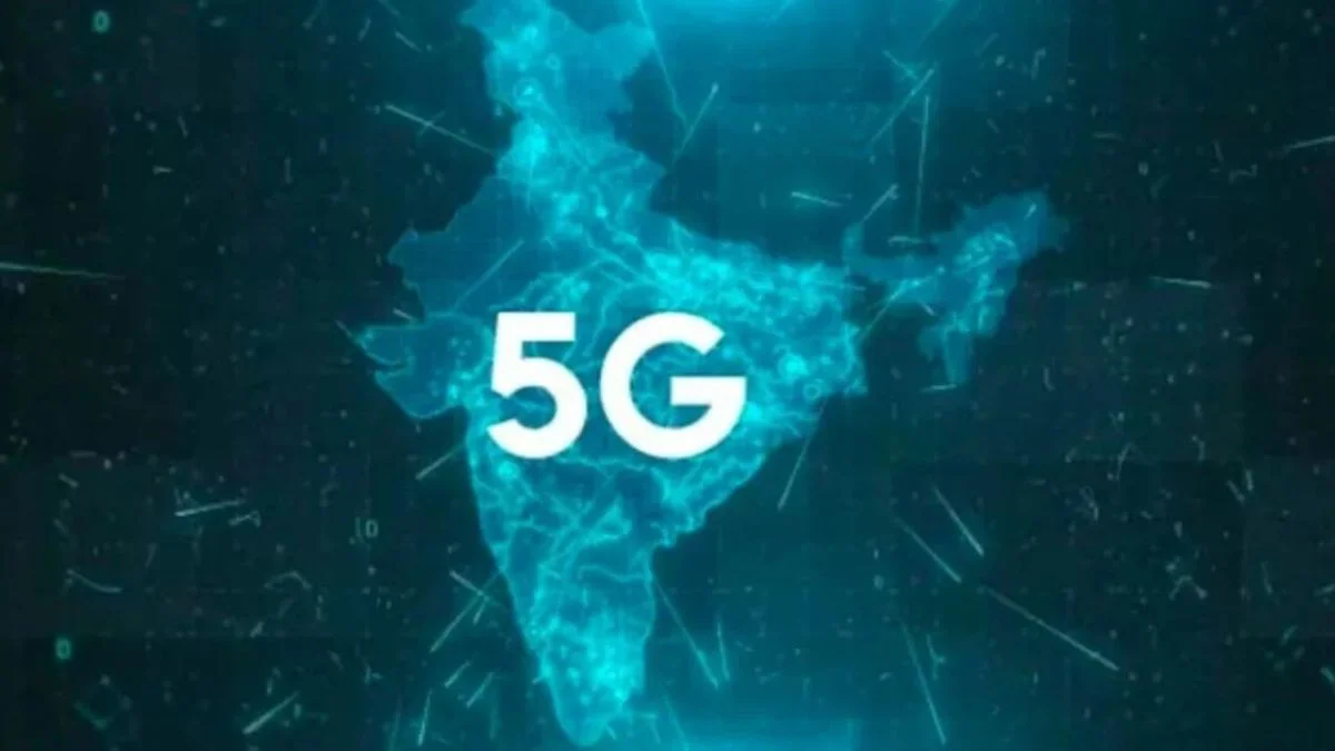 When does 5G communications become available in India?