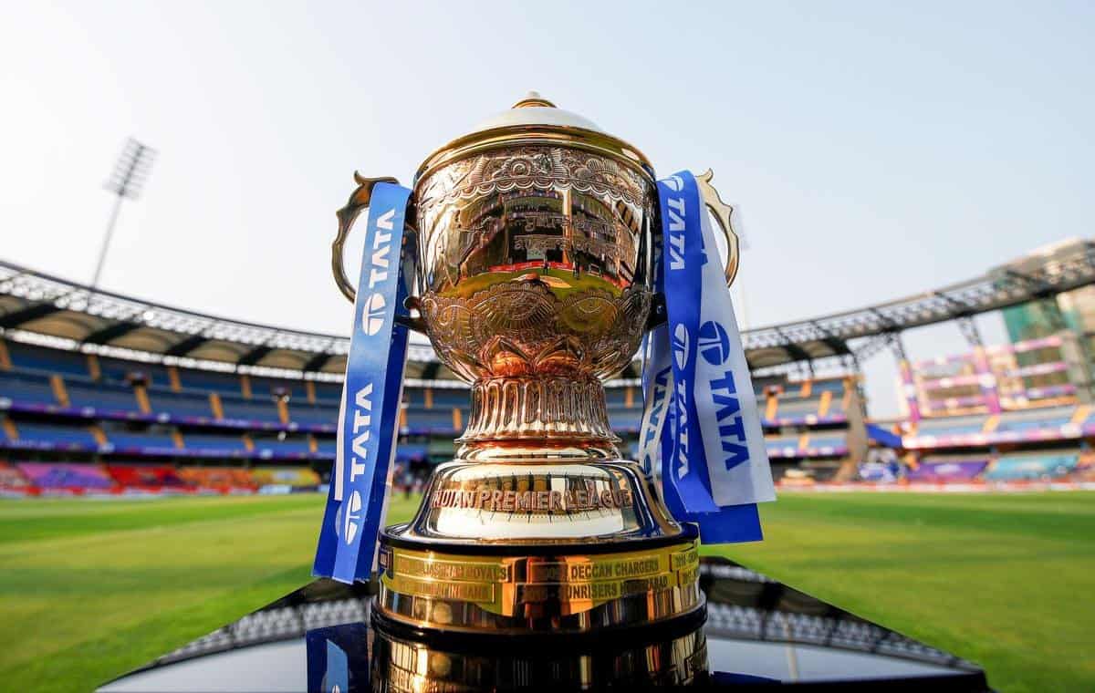 ipl trophy 2022 pti
