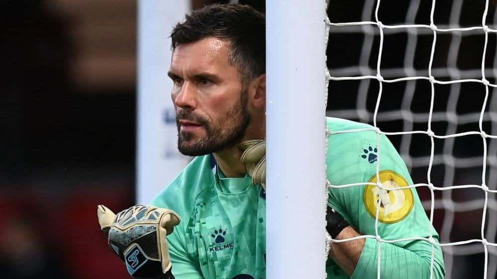 Ben Foster comes out of retirement to join Wrexham