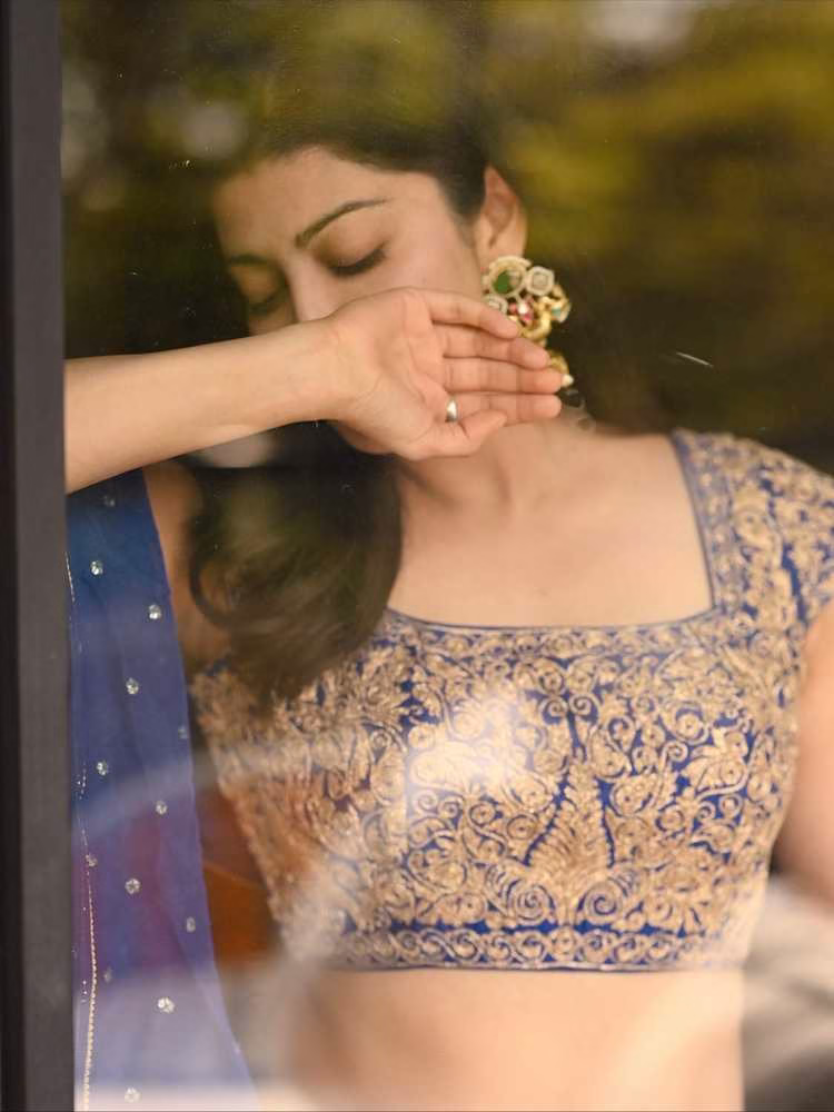 Pranitha Subhash's Latest Photos: From Silver Screen to Motherhood Bliss 3 image 538