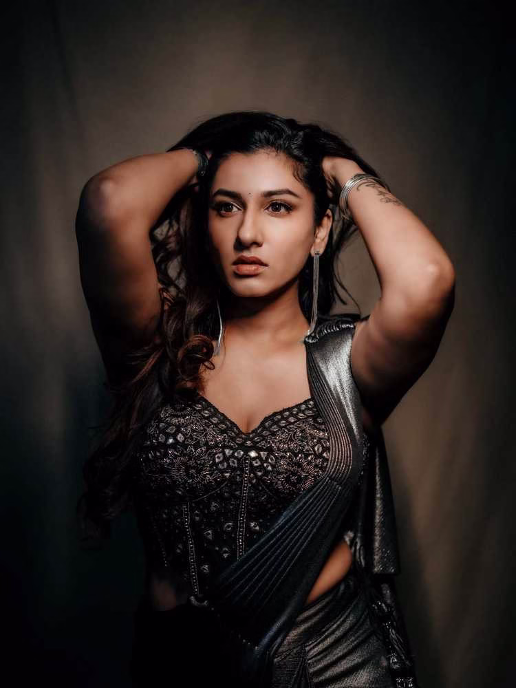 Vishnu Priya: From TV Anchor to Bigg Boss Star - The Inspiring Journey of a Multi-Talented Entertainer 5 image 734