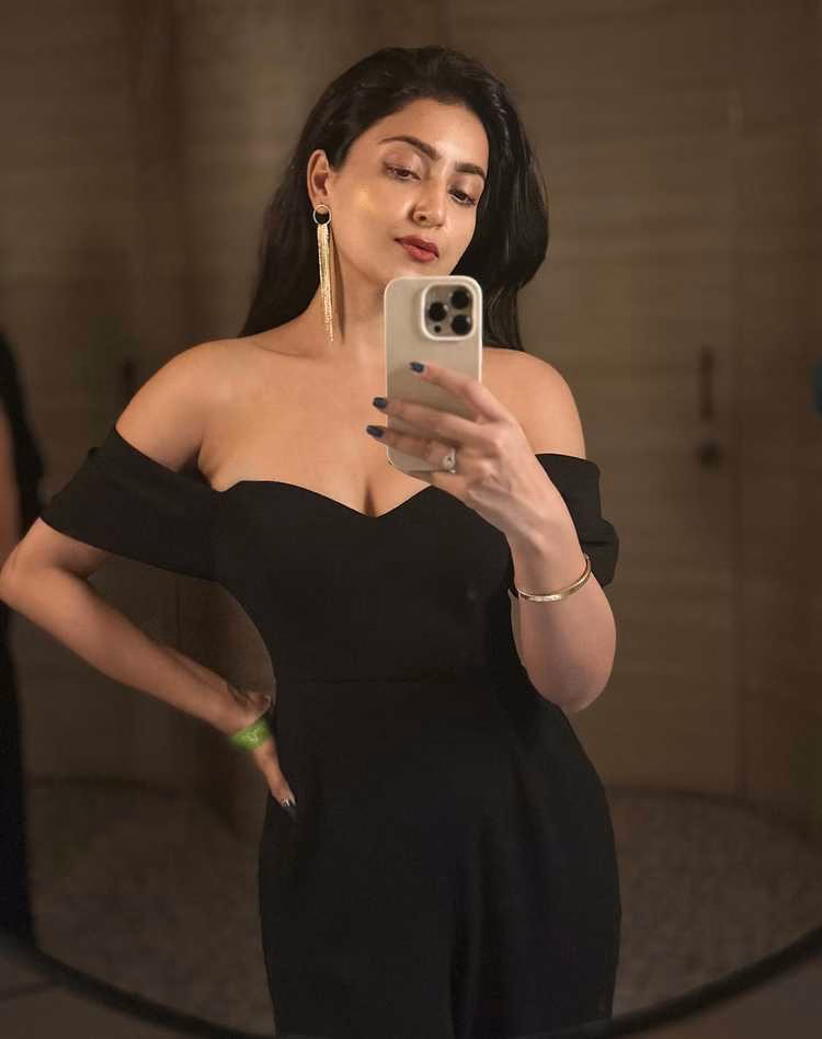 avnnttkk Avantika Mishra