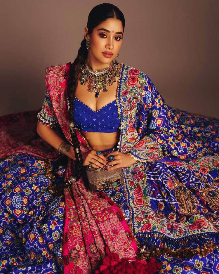 Janhvi Kapoor: From Sridevi's Daughter to Bollywood's Leading Lady - 2025 Updates 1 Janhvi Kapoor